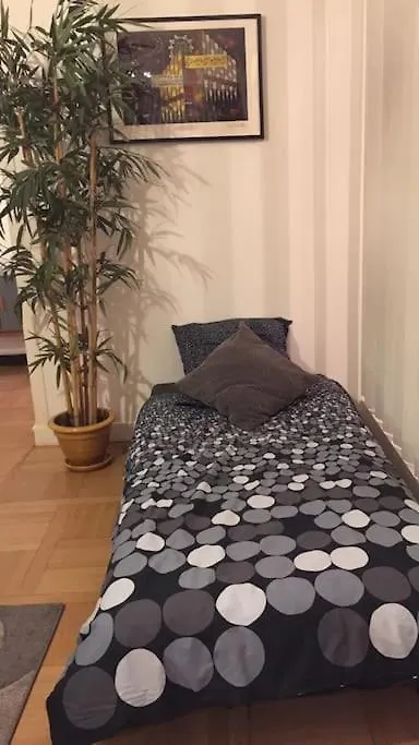 Apartment 16 -near Champs-elysees 75m2 Paris